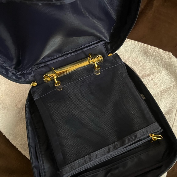 🎁 5 for $15🎁 Sengence Makeup Bag Case with zippered departments and Mirror - Picture 4 of 9